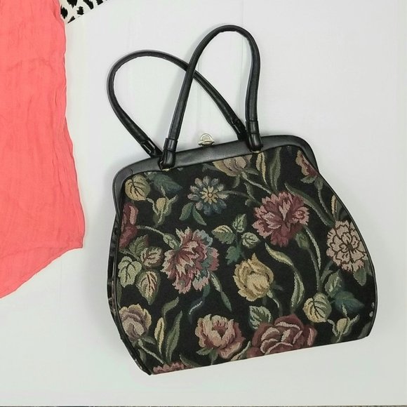 FIND THESE BEAUTIES & SO MUCH MORE IN MY CLOSET! - Picture 4 of 5